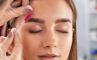 Hoe je je wenkbrauwen opnieuw kunt laten groeien: tips en trucs voor gezonde en volle wenkbrauwen