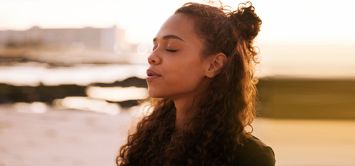 Het Belang van Psychologisch Welzijn Een serene vrouw