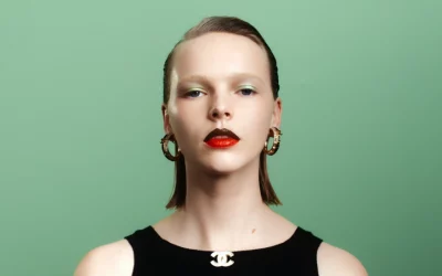 Een ode aan de iconische Chanel make-up