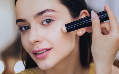 Makkelijk aan te brengen en mee te nemen: de beauty sticks zorgen voor een revolutie.